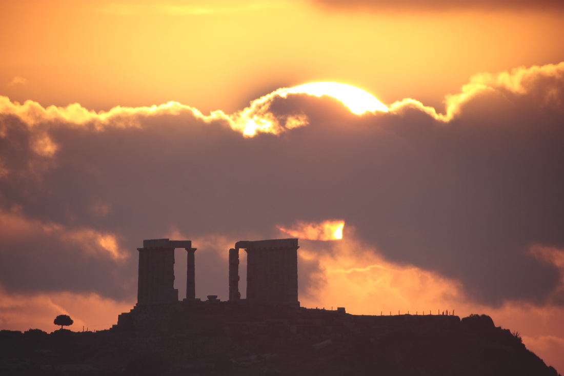 http://spaceweather.com/eclipses/15jan10/Dimitris-Kapetanakis2.jpg