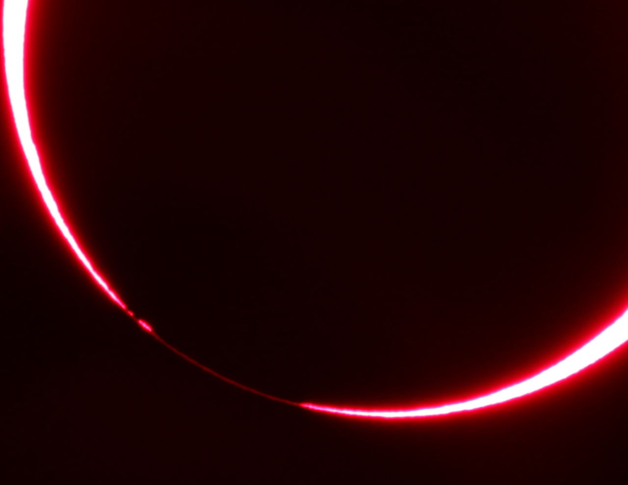 http://spaceweather.com/eclipses/15jan10b/Albert-Kong1.jpg