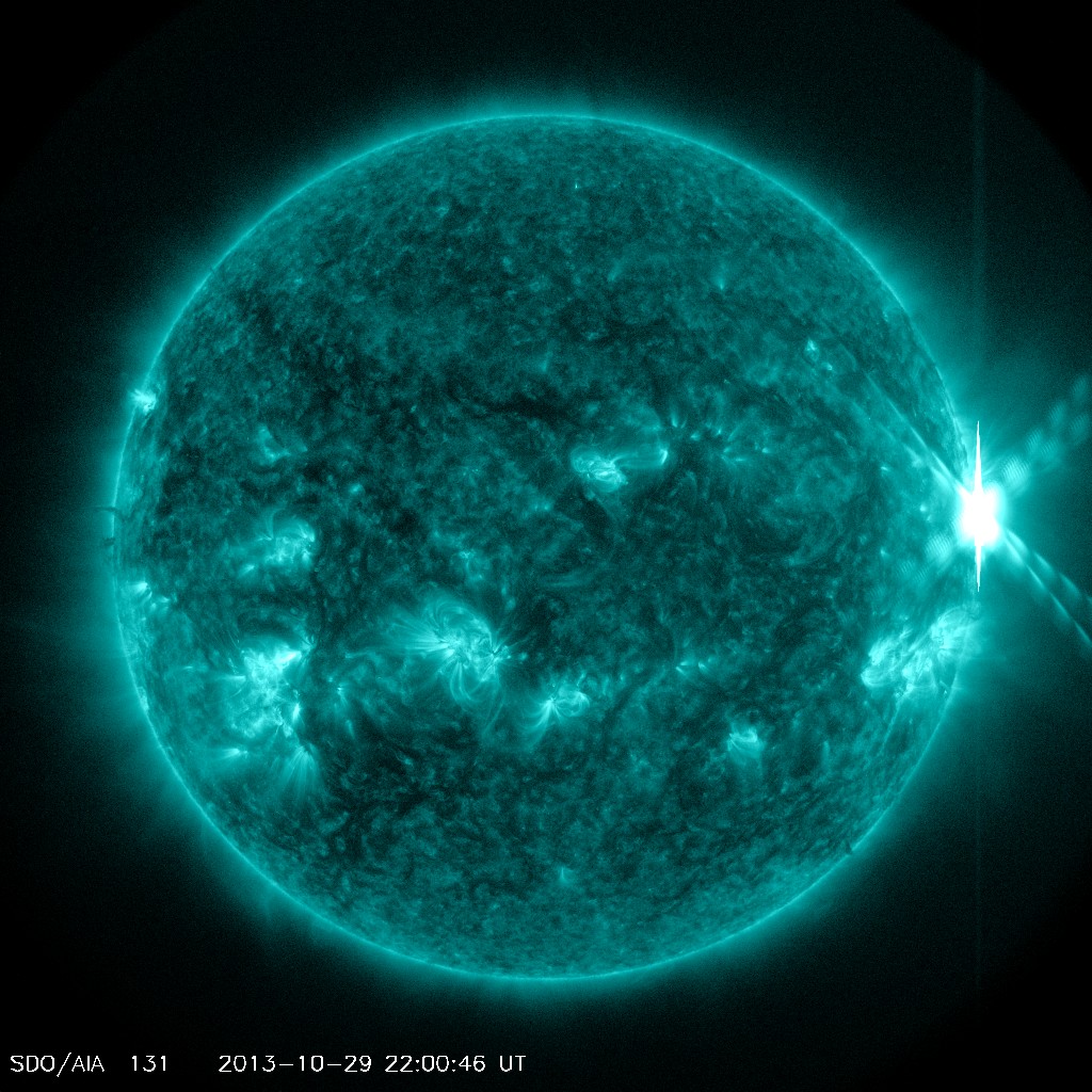 http://spaceweather.com/images2013/29oct13/x2.jpg?PHPSESSID=bu3na6khe924hqvqrfd1lpis24