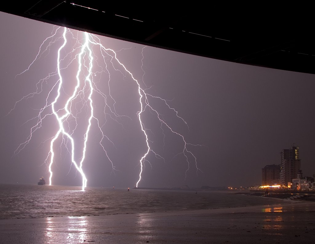 lightning2