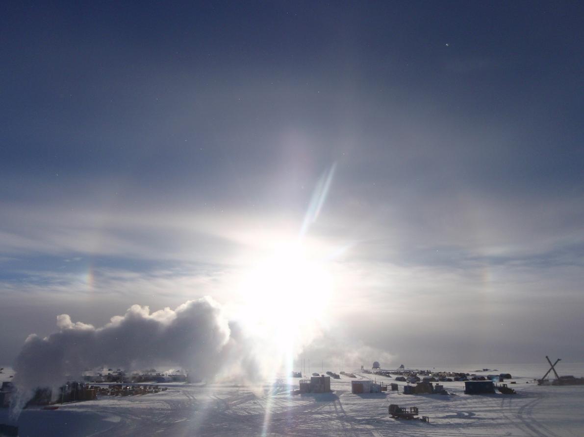 http://spaceweather.com/swpod2010/25feb10/Cody-Lee-Meyer1.jpg?PHPSESSID=q2sqcqdikbleran0i5dgfarqh5