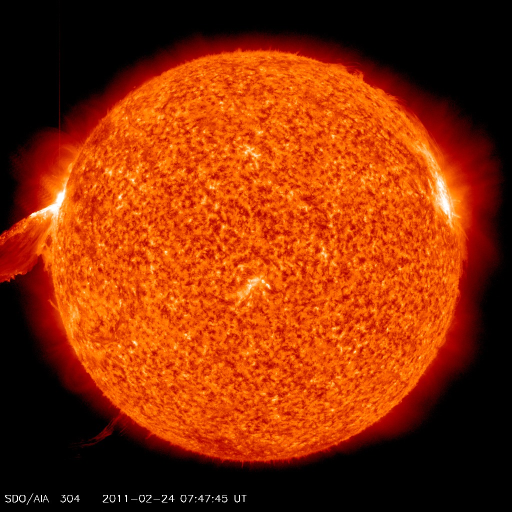 Exploson solaire M3.3 qui aurait été une X face à la terre. Easternblast
