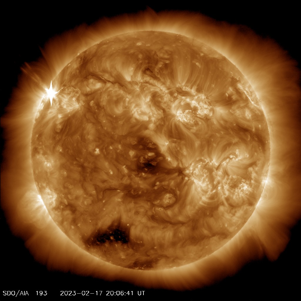 Вспышка на солнце 2023 ноябрь. Вспышки на солнце. Самые острые семечки Solar Flare.