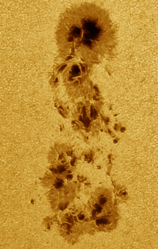 Archipel de taches solaires